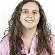 Apoyo en ciencias de la salud y refuerzo escolar con farmacéutica titulada